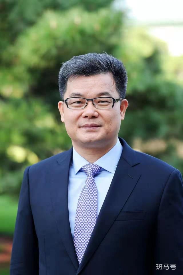 代表建议直播打赏应设3天冷静期（全国人大代表肖胜方表示）(图1)