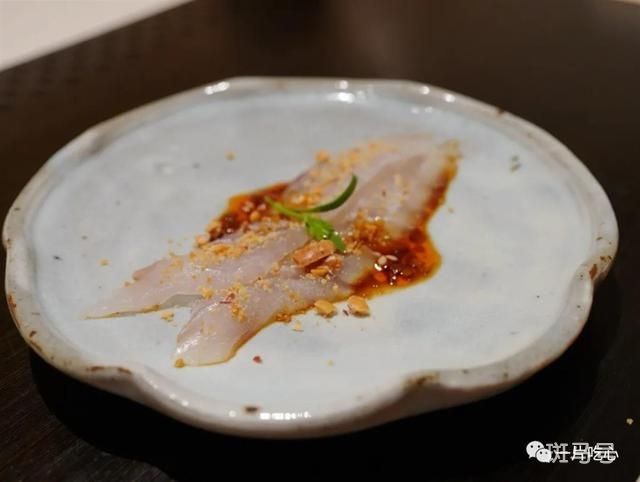 上海一中餐厅被指人均两千吃不饱 商家发声(向顾客收智商税?)(图3) 上海一中餐厅被指人均两千吃不饱 商家发声(向顾客收智商税?)(图3)