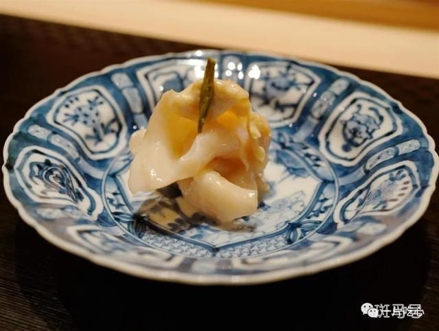 上海一中餐厅被指人均两千吃不饱 商家发声(向顾客收智商税?)(图5) 上海一中餐厅被指人均两千吃不饱 商家发声(向顾客收智商税?)(图5)