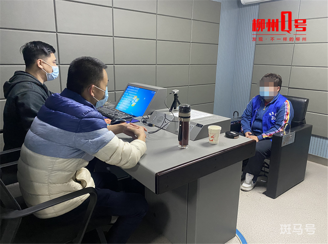 女子借手机给熟人背上5.6万网贷（给熟人“帮办优惠券”）