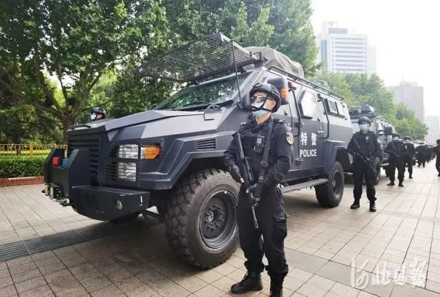 唐山市委书记凌晨检查雷霆风暴行动（一步不能错、一天误不起）(图3)