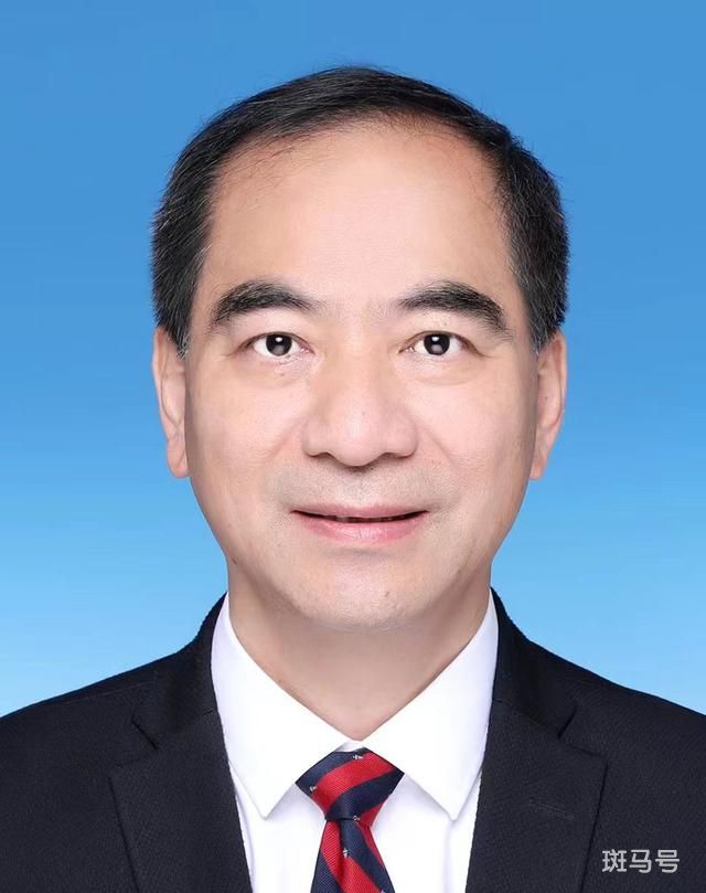 北大党委书记、校长调整 郝平任北大党委书记(图3)