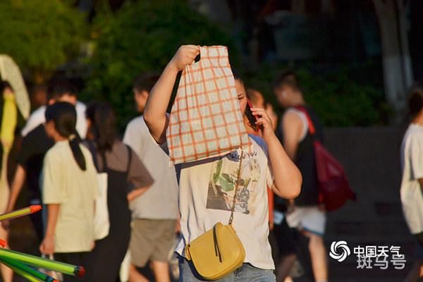 五问极端高温:还要热多久?（高温事件已持续超30天）(图2)