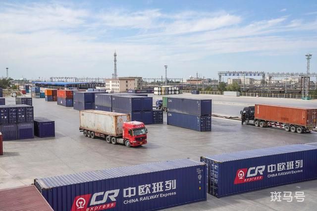 新疆不再是边远地带 而是一个枢纽地带 习主席表示(图4)