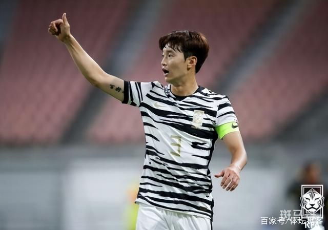东亚杯国足首战0-3惨败韩国队(碾压国足,才赢3个球)(图4) 东亚杯国足首战0-3惨败韩国队(碾压国足,才赢3个球)(图4)