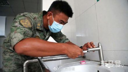孩子的小纸条得到了解放军的回应 超暖的隔空对话(图8)